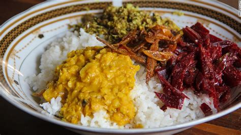 12 Foods Sri Lanka Visitors Have To Try