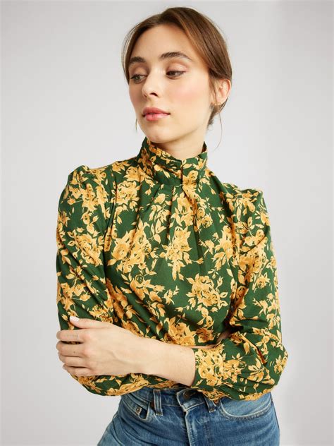 Charlotte Top In Emerald Bouquet Mille