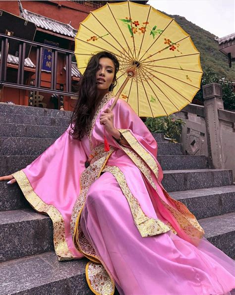 Pin By Natalia Baptiste On Asian Persuasion Fashion Asian Saree