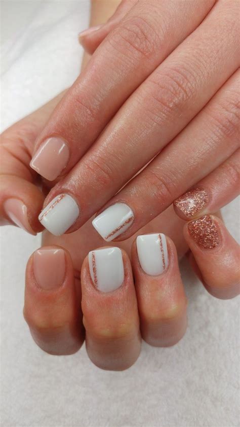 We still can't get enough of that pinky metallic, but if you thought you'd experimented so if you haven't boarded the rose gold wagon just yet, we're here to inspire you. Rose gold and white acrylic nail art | Nails, White ...