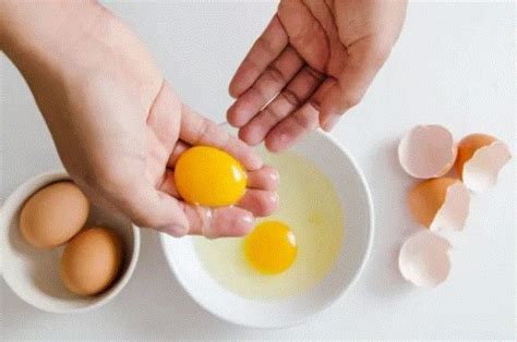 5 Smart Ways To Separate Egg Yolk And Egg White