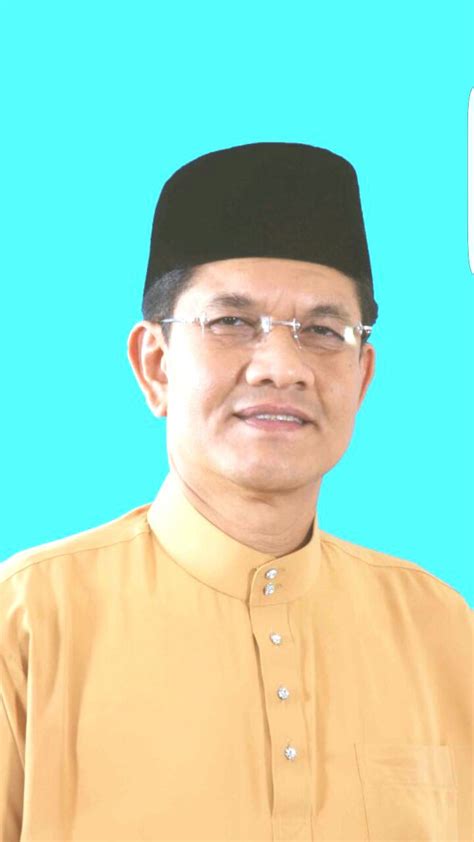 Currently, zainal abidin bin ahmad holds the position of group managing director & executive director at zecon bhd. PenangKini: Biodata ringkas Dato' Seri Zainal Abidin Bin Osman