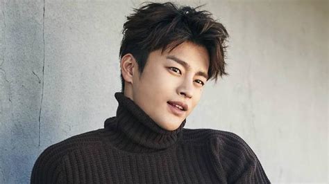 Korean singer & actor, seo in guk's rolepayer. 7 of Seo In Guk's best K-drama roles | SBS PopAsia