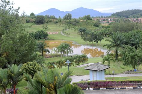 Taman teknologi tinggi kulim ) is an industrial park for high technology enterprises located in kulim district, kedah, malaysia. Kulim Golf & Country Resort, golf in Penang, Malaysia