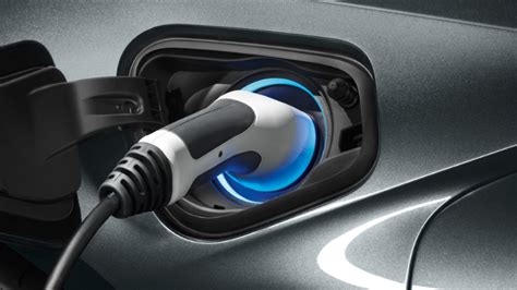 These are the standard voltages for your household wall sockets. BMW i3 : Autonomía y carga