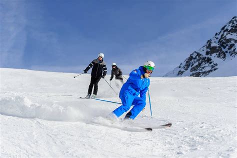 Private Off Piste Skiing Lessons For All Levels Ski School Altitude Grindelwald And Wengen