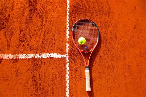 テニスコートの種類・特徴とテニスシューズの選び方 テニスベア