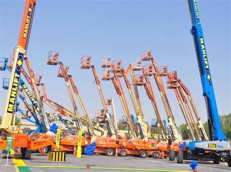 Manlift Middle East Construction Services In United Arab