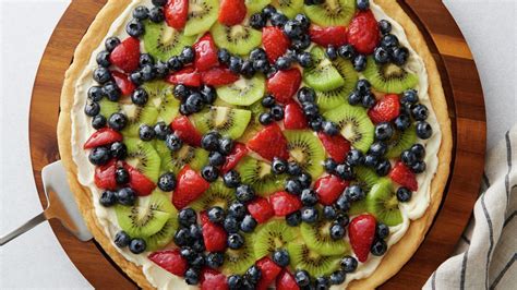 Bake at 400 degrees for 10 minutes or golden brown on edges. 28 of the Easiest Dessert Recipes - Pillsbury.com