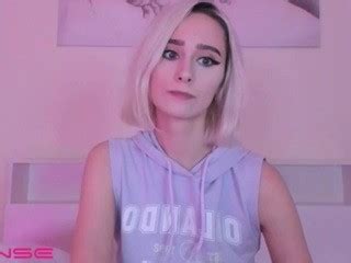 Esme Riley Naked In Her Live Sex Chat CamStripper