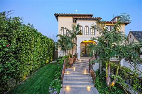 Villa For Sale In Los Angeles Usa — Listing 1566821