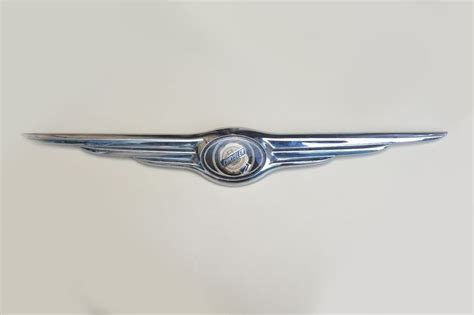 Chrysler 300 Trunk Deck Lid Emblem Badge Original Oem 04806129a