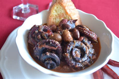 Il polpo alla luciana è uno dei piatti tipici della gastronomia. Polpo alla Luciana Bimby TM31 | TM5