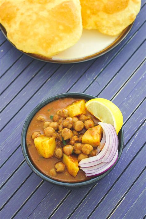 Chana Aloo Masala Aloo Chole Recipe Spice Up The Curry