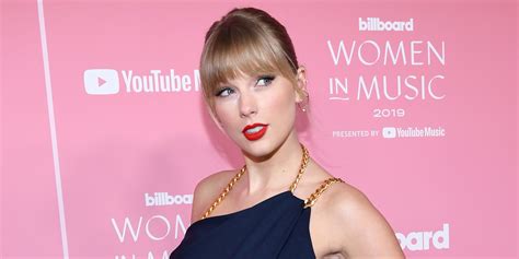 Taylor Swift Blasts Scooter Braun During Billboard Woman Of The Decade Speech Pitchfork