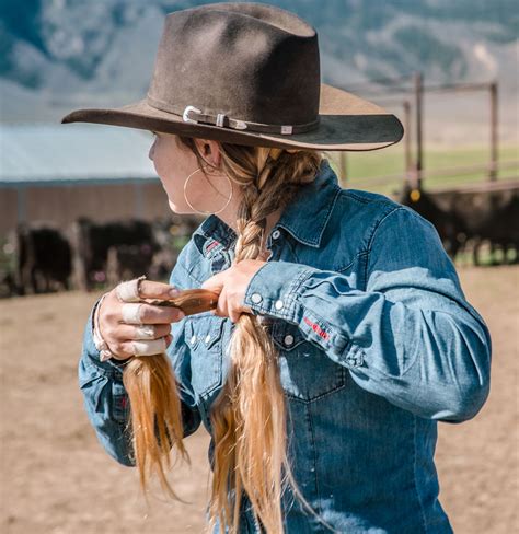 Branding Cattle In Wyoming With Skye Clark — Lonesome Lands