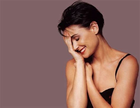Demi Moore | Demi moore short hair, 80s short hair, Demi moore