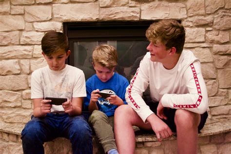 Technology May Have Negative Social Effect On Kids The Daily Universe