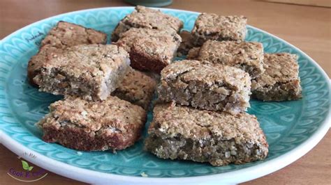 Quick cooking oatmeal 2/3 c. Low calorie, Healthy, Vegan baked banana oatmeal - YouTube