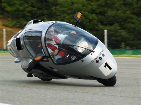 The Monoracer 130e Fully Enclosed Motorcycle Aims To Redefine Personal