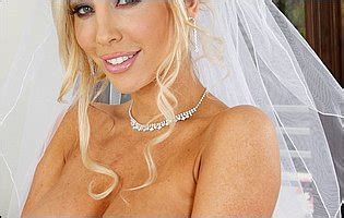 Free Porn Pics Of Gorgeous Bride Tasha Reign Stripping In Front Of The
