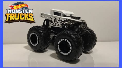 Hot Wheels Monster Trucks Bone Shaker Black White Unboxing Youtube