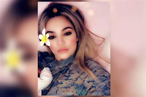 Khloé Kardashian Hits Back At Fan Who Accuses Her Of Embedding