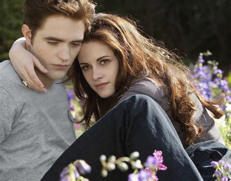 In Stephenie Meyers New Version Of Twilight Bella Is A Boy And