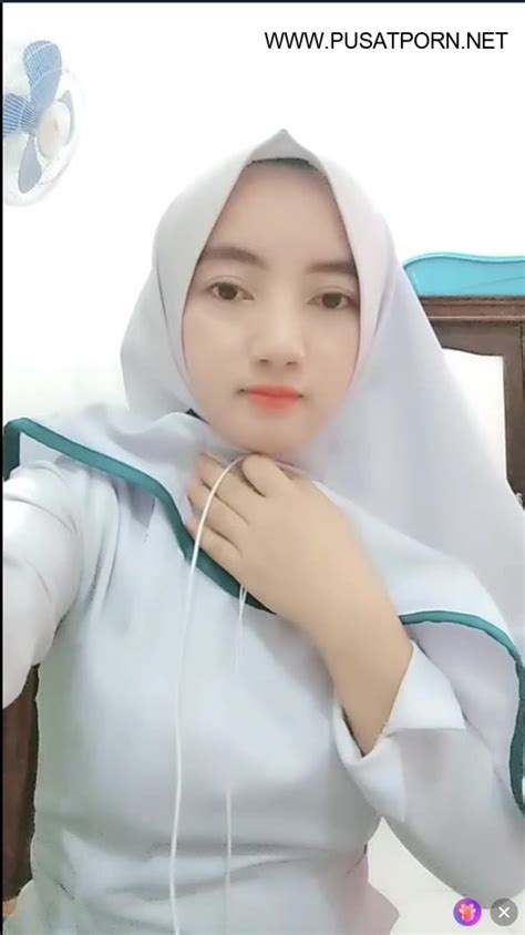 Perawat Cantik Pake Jilbab Lagi Live Nunjukin Uting PEMERSATU FUN