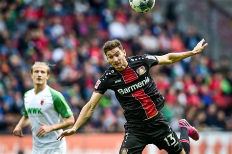 Трансляция со стадиона альянц арена, футбол. Bayer Leverkusen vs Augsburgo en vivo online por la ...