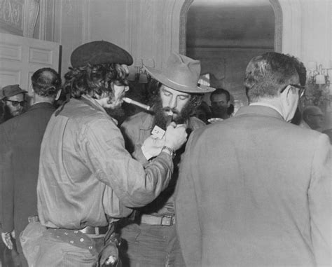 Biography Of Camilo Cienfuegos Cuban Revolutionary