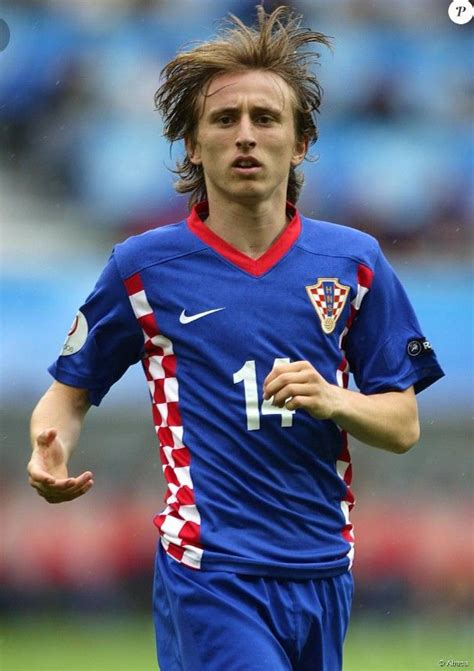 Pin By Lol On Luka Modric Modric Luka Modrić Soccer Players