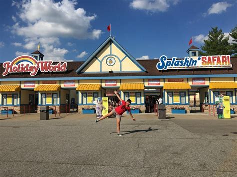 6 Reasons Why Teens Will Love Holiday World And Splashin Safari Sand