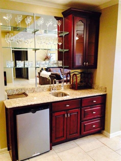 Chicago custom kitchens is a kitchen and bathroom cabinet design center helping families to build their dream kitchens and bathrooms. Bar area | Kitchen cabinets, Granite countertops, Custom cabinets