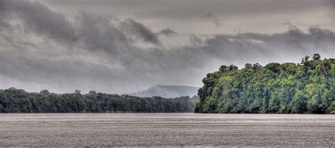 Exploring The Essequibo Guyanas Mighty Watercourse Lac Geo