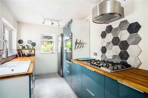 Color options can range from white, blue and gray to black, teal, and dark wood. Pin on Kitchen ideas