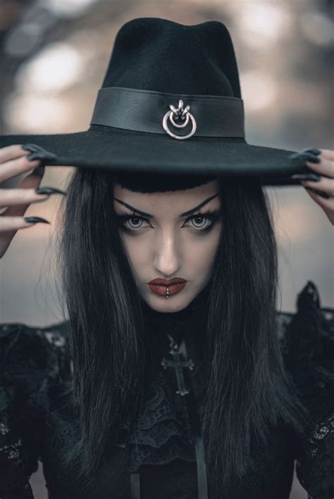 Gothic Fashion For All Those People That Love Sporting Gothic Type Fashion Clothing And