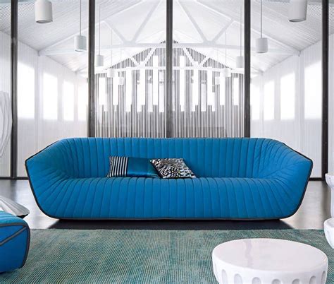 40 Elegant Modern Sofas For Cool Living Rooms