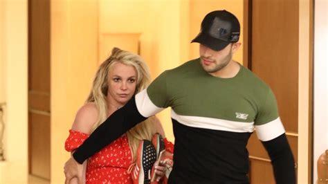 Britney spears is all smiles once again—and it appears that the new guy by her side has a lot to do with it. Britney Spears Spotted With Boyfriend Sam Asghari Outside ...