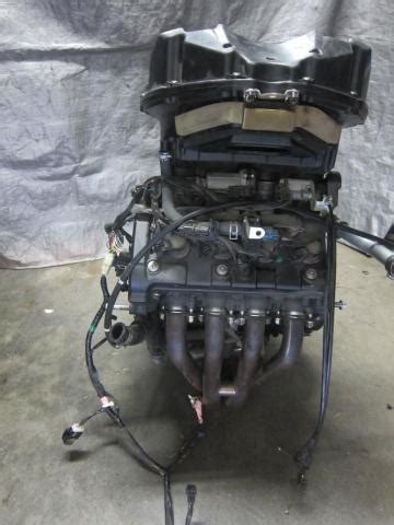 One part of the spec chart yamaha neglected to shine a light on was the bike's claimed dry weight. 06-07 Yamaha YZF R6 Engine | Canyon Moto Parts