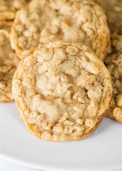 How to make sugar free oatmeal cookies. EASY Oatmeal Cookie Recipe - I Heart Naptime