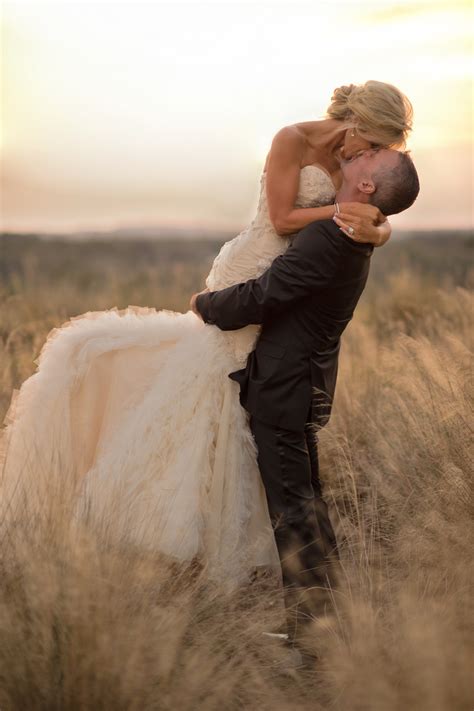 Outdoor Wedding Photo Shoot