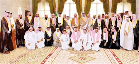 ابن رشيد بتحريض من الاتراك هاجم السعوديين فى الرياض سنة 1865 و اخدها منهم فاضطروا انهم يهاجروا على الكويت لغاية ما قدر الامير عبد العزيز بن سعود انه يسترجع ملك ابوه و نجح فى سنة 1925 فى تأسيس. أمير منطقة الرياض يستقبل مدير جامعة الإمام محمد بن سعود ...