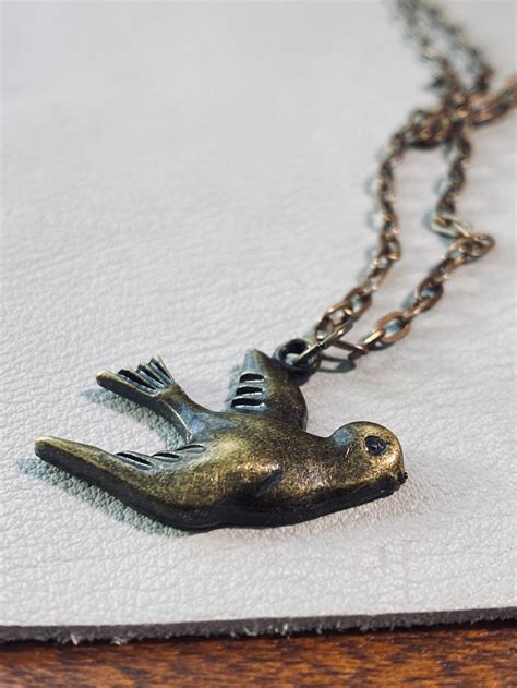 Small Bird Necklace Vintage Bird Necklace Bronze Chain Etsy
