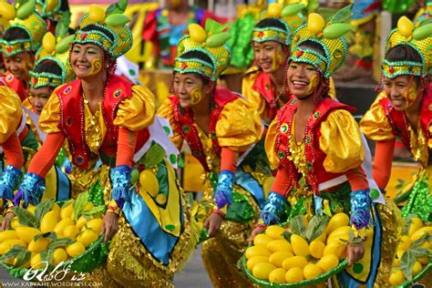 My Homeworks Festivals In The Philippines Sinulog Dinagyang