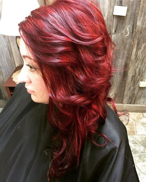 Cherry Red Hair Blurmark