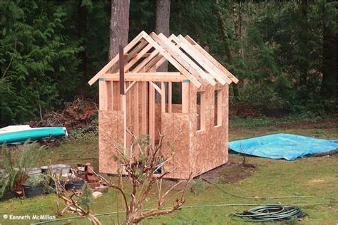 These plastic containers collect water and hold it while it drains out through holes in the sides and bottom. Well Pump House Building Plans How to Build A Pump House Shed Quick Woodworking Projects ...