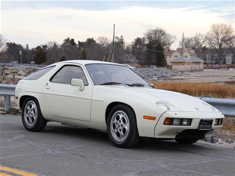 1981 Porsche 928 20556 Miles White Coupe 5 Speed Manual Limited Slip