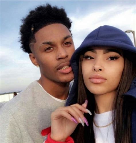 Pin By 𝐍𝐚𝐥𝐚 On Bᴇbᴇ Baddie Couples Friend Photoshoot Black Couples Goals