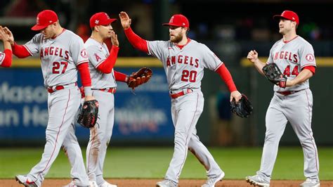 Jared Walsh Hits For Cycle Mike Trout Returns To Lineup With Two Homers As Los Angeles Angels